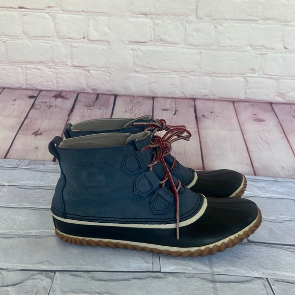 SOREL Out & about duck boots Snow/rain size 10 - Picture 1 of 6